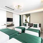 Hotel Sistina Old 4*