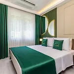 Sistina Old Hotel 4*
