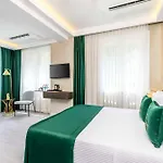 Sistina Old 4*