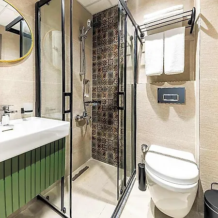 فندق Sistina Old 4*