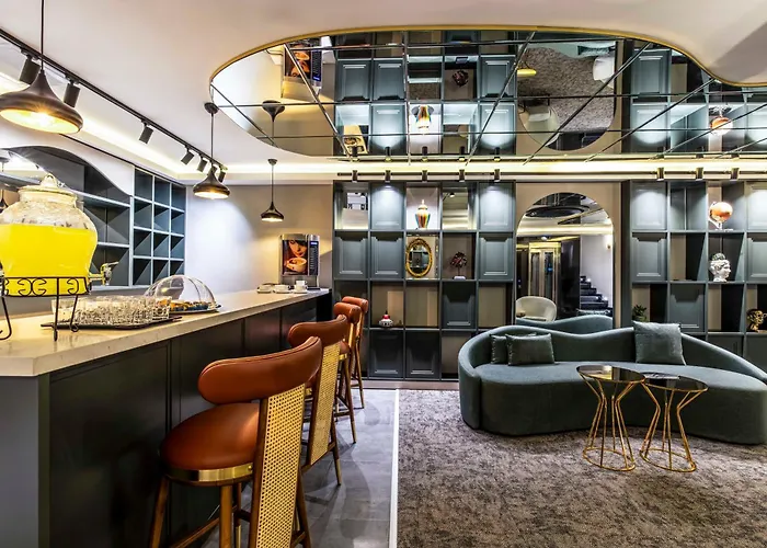 Sistina Old מלון 4*