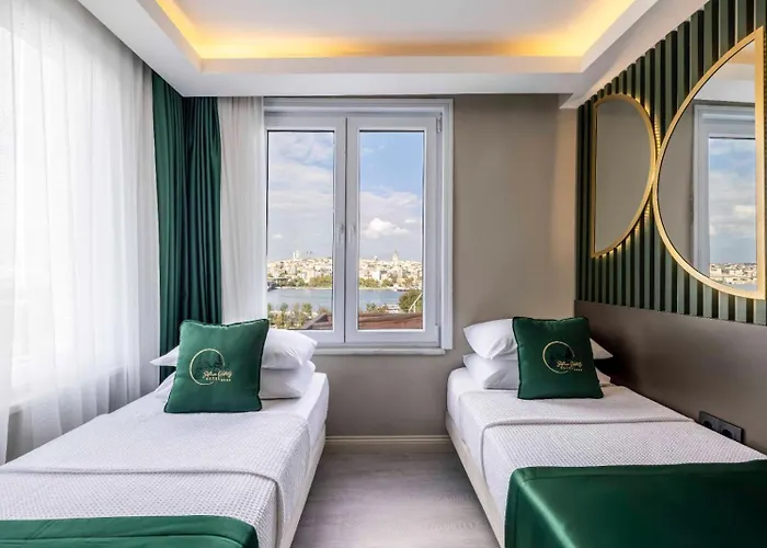 Sistina Old מלון